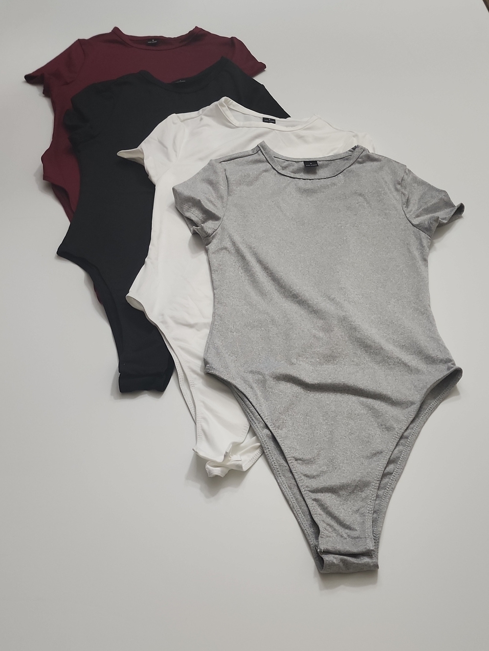 SHEIN Grey, White, Black & Burgundy Short Sleeve Bodysuit Set